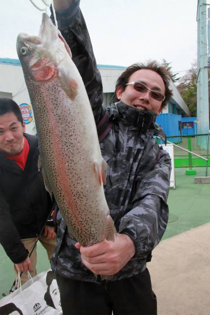 としまえんフィッシングエリア 釣果