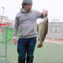 としまえんフィッシングエリア 釣果