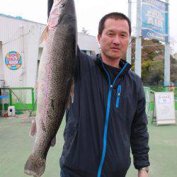 としまえんフィッシングエリア 釣果