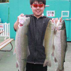 としまえんフィッシングエリア 釣果