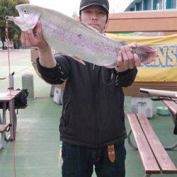 としまえんフィッシングエリア 釣果