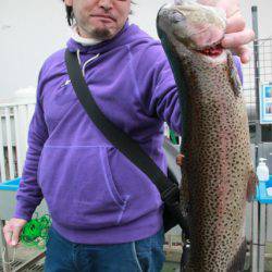 としまえんフィッシングエリア 釣果