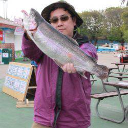 としまえんフィッシングエリア 釣果