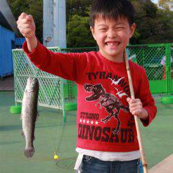 としまえんフィッシングエリア 釣果