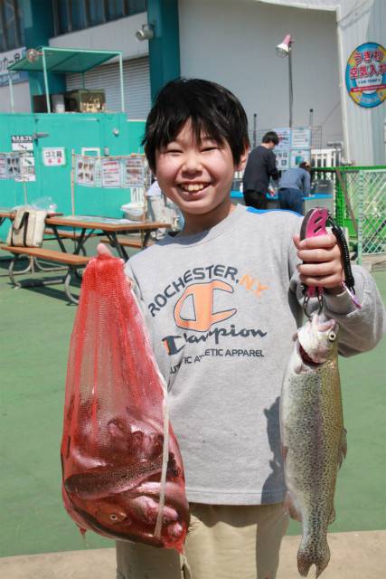 としまえんフィッシングエリア 釣果