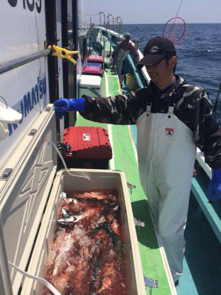 丸万釣船 釣果