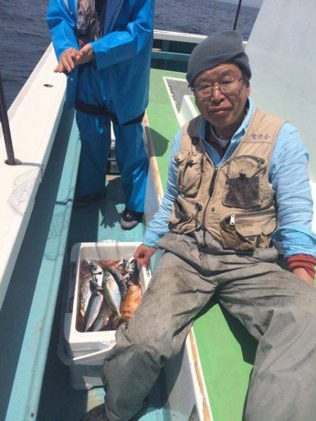 丸万釣船 釣果
