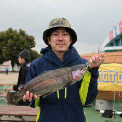 としまえんフィッシングエリア 釣果