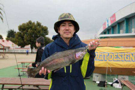 としまえんフィッシングエリア 釣果