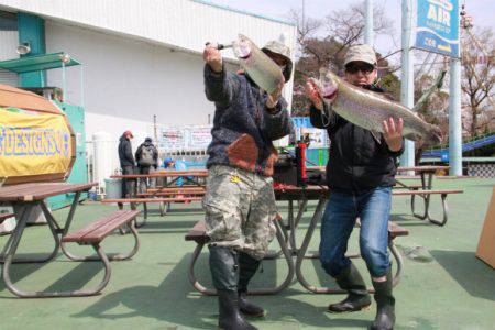 としまえんフィッシングエリア 釣果