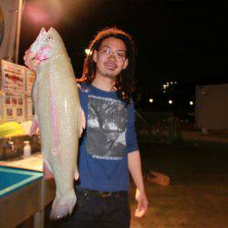 としまえんフィッシングエリア 釣果