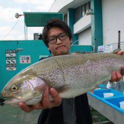 としまえんフィッシングエリア 釣果