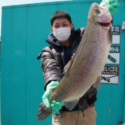 としまえんフィッシングエリア 釣果