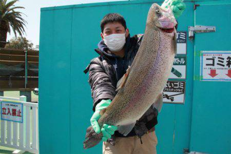としまえんフィッシングエリア 釣果