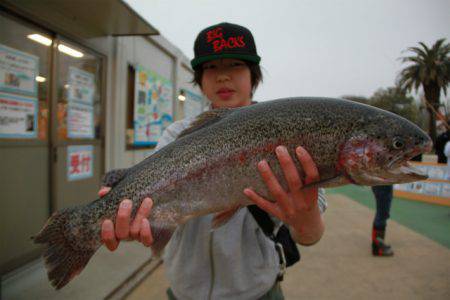 としまえんフィッシングエリア 釣果