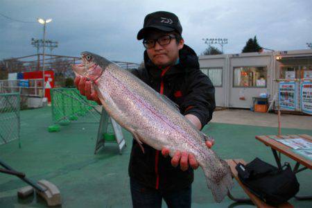 としまえんフィッシングエリア 釣果