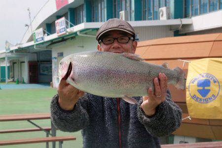 としまえんフィッシングエリア 釣果