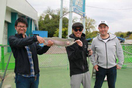 としまえんフィッシングエリア 釣果