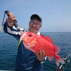 エンペラー 釣果