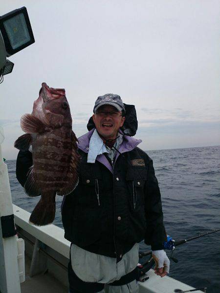 エンペラー 釣果