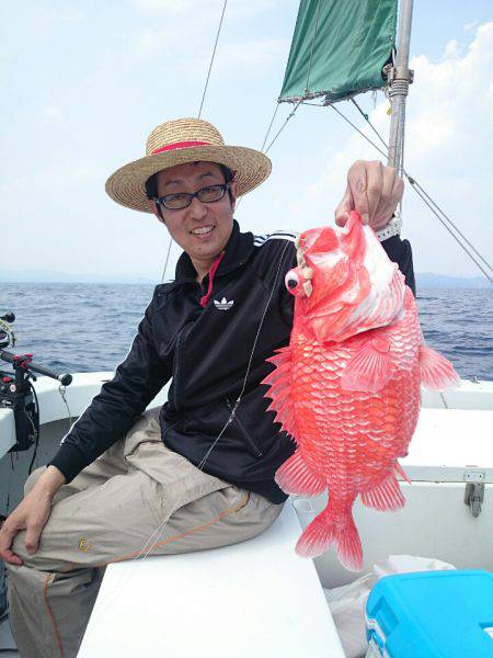 エンペラー 釣果