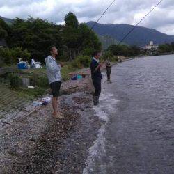 志賀浜で小鮎釣り