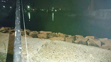 連休最終日に…