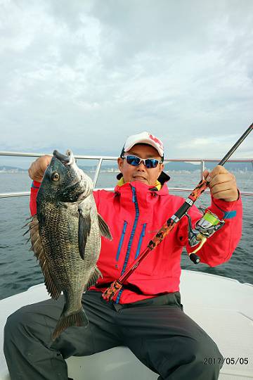 フルコンタクト 釣果