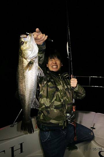 フルコンタクト 釣果