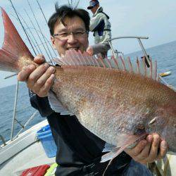 つれ鷹丸 釣果