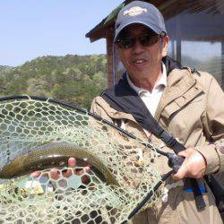フィッシングレイクたかみや 釣果