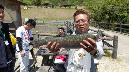 フィッシングレイクたかみや 釣果