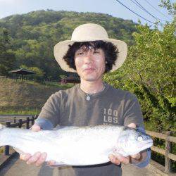 フィッシングレイクたかみや 釣果