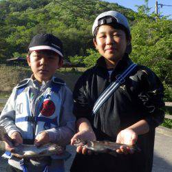 フィッシングレイクたかみや 釣果