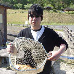 フィッシングレイクたかみや 釣果