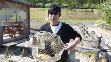 フィッシングレイクたかみや 釣果