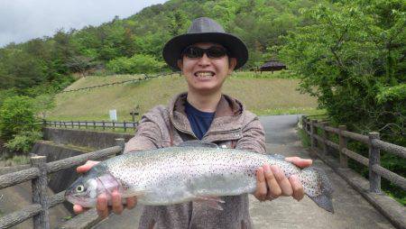 フィッシングレイクたかみや 釣果