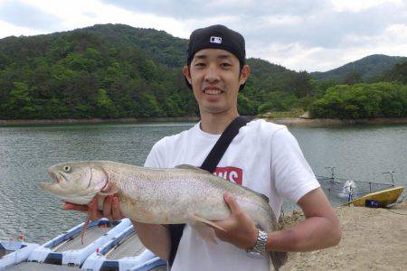 フィッシングレイクたかみや 釣果