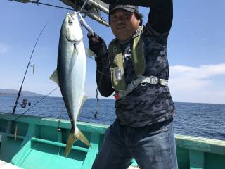 なかくに丸 釣果