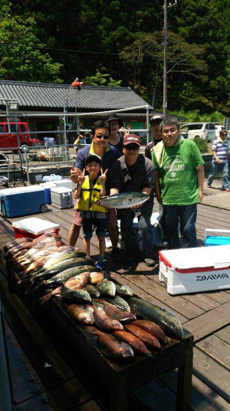 海上釣堀フィッシングレインボー 釣果