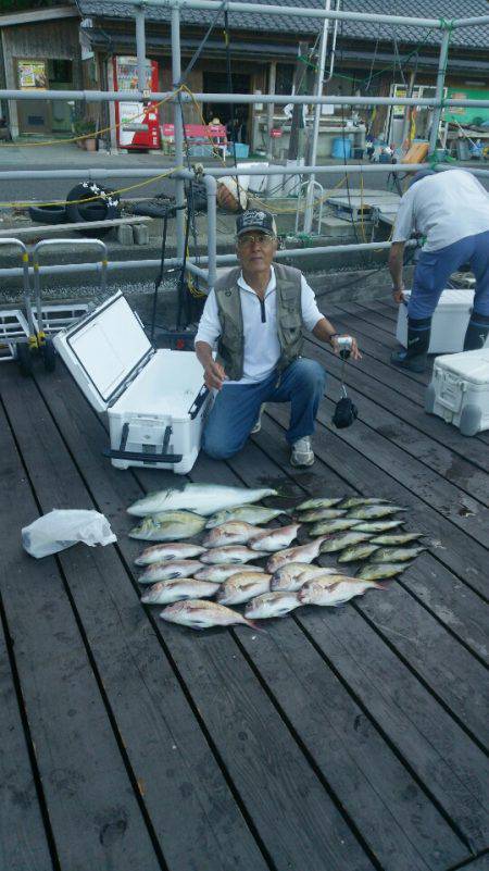 海上釣堀フィッシングレインボー 釣果