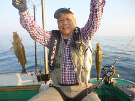 真祐丸 （しんゆうまる） 釣果