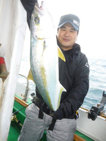 真祐丸 (しんゆうまる) 釣果