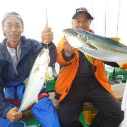 真祐丸 （しんゆうまる） 釣果