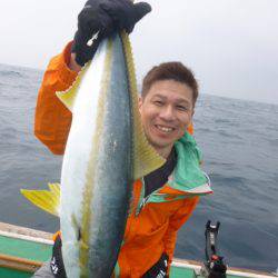 真祐丸 (しんゆうまる) 釣果