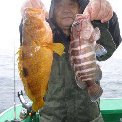 真祐丸 (しんゆうまる) 釣果