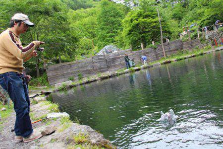 小菅トラウトガーデン 釣果