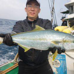 真祐丸 (しんゆうまる) 釣果