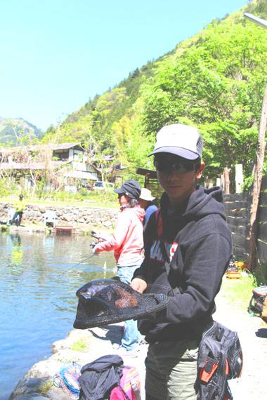 小菅トラウトガーデン 釣果