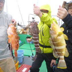 真祐丸 (しんゆうまる) 釣果